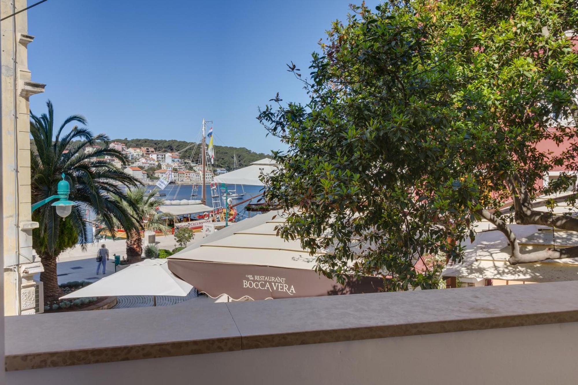 Apartments Mandarina Mali Lošinj Rum bild