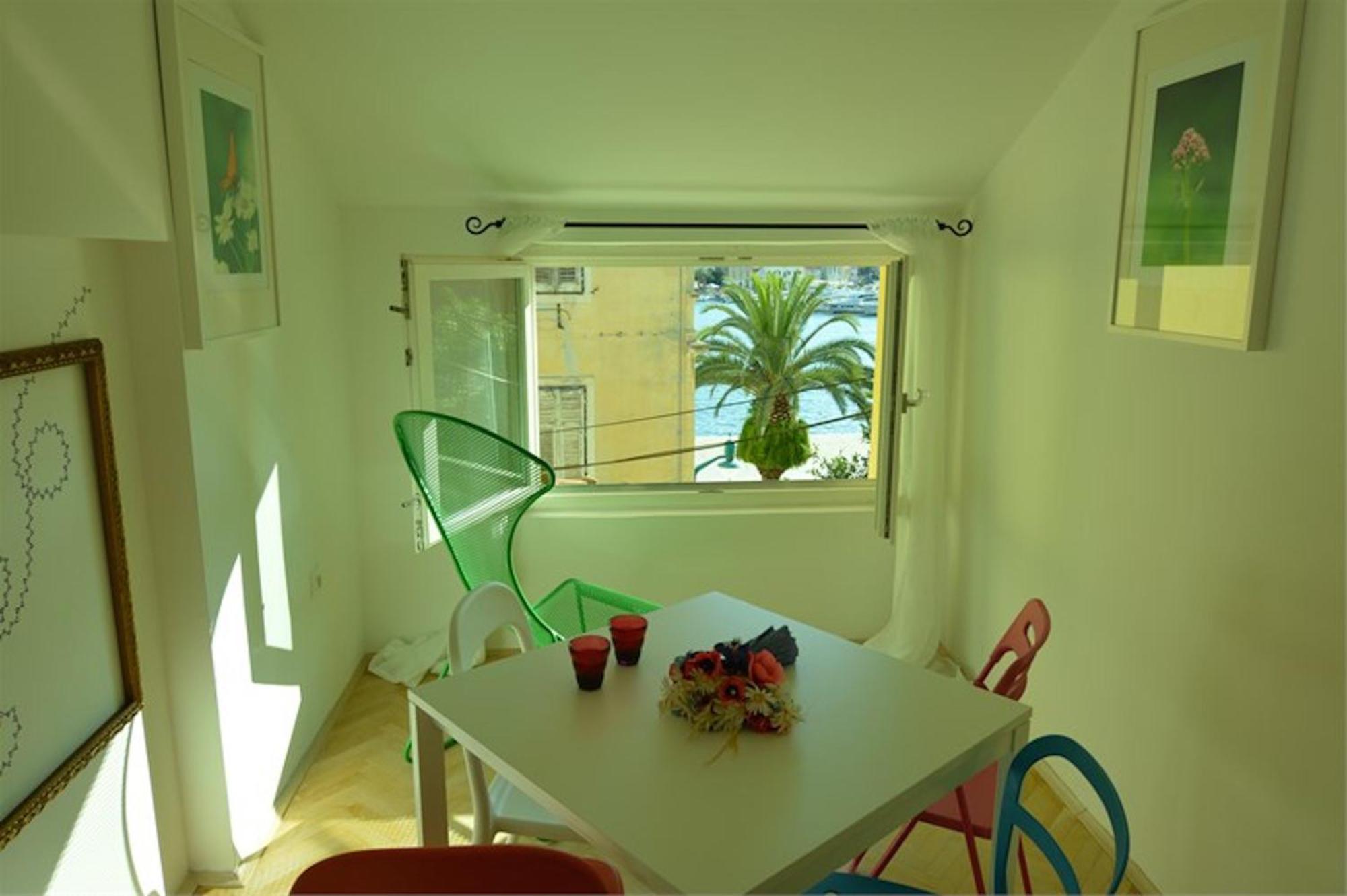 Apartments Mandarina Mali Lošinj Rum bild