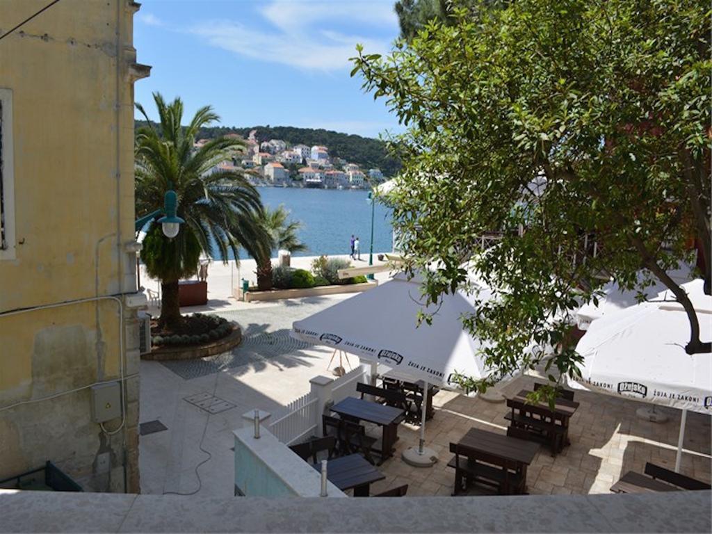 Apartments Mandarina Mali Lošinj Exteriör bild