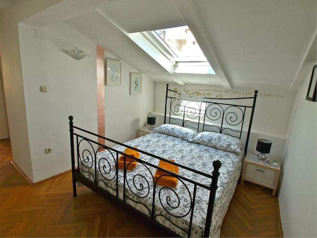 Apartments Mandarina Mali Lošinj Exteriör bild